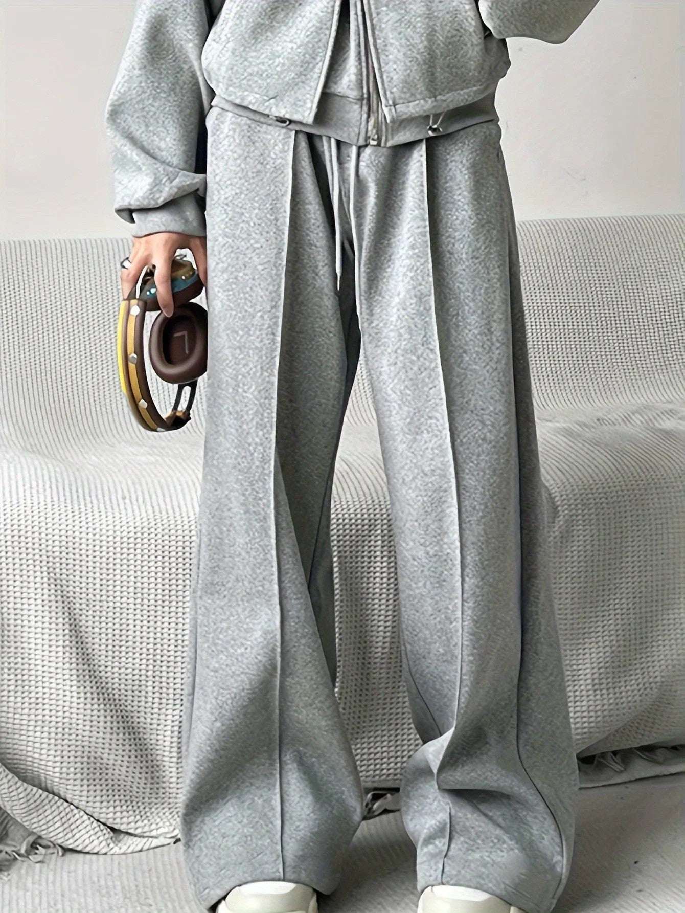 Autumn And Winter Loose Straight Drooping Pants Mid - waisted Figure Flattering Sports Style - Elevra