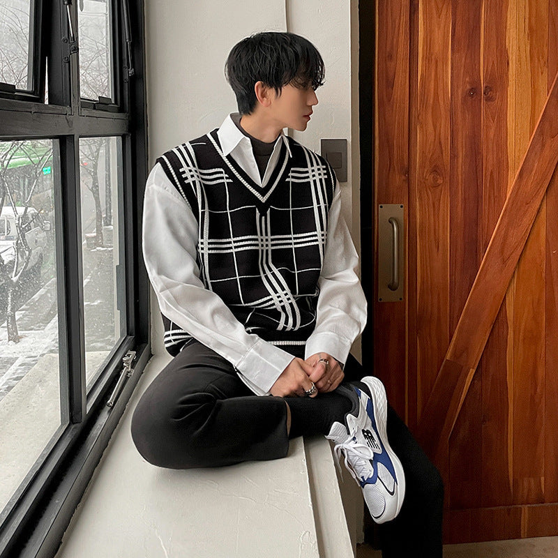 Knitted Men's Trendy Plaid V-neck Sweater Vest