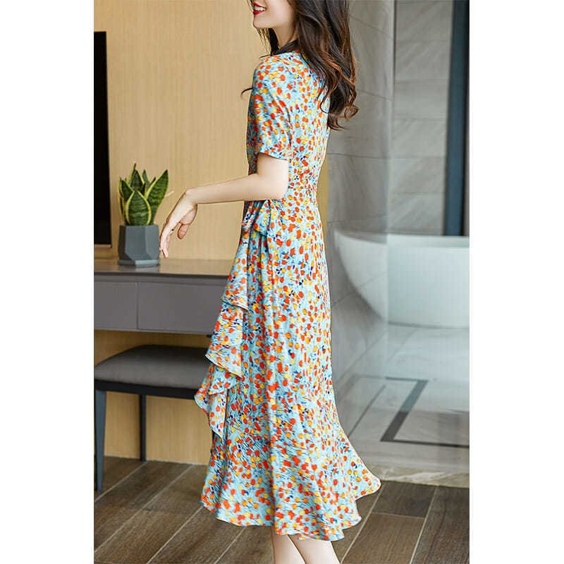 Feminine Looks Slim And Wears A French Floral Dress - Elevra