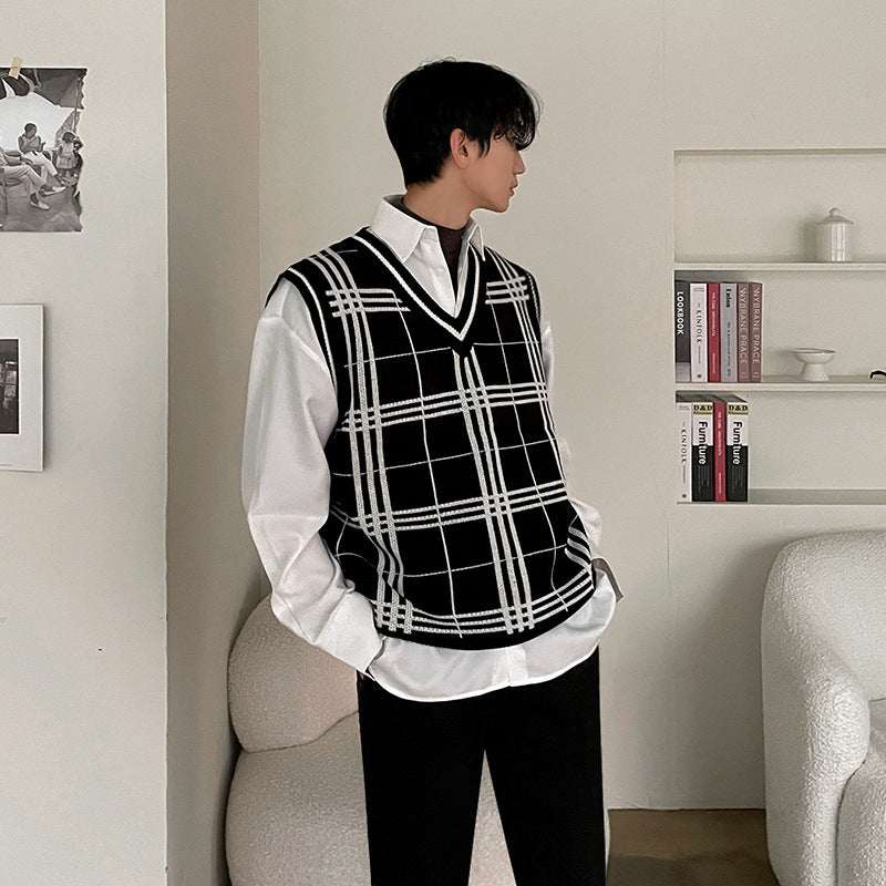 Knitted Men's Trendy Plaid V - neck Sweater Vest - Elevra